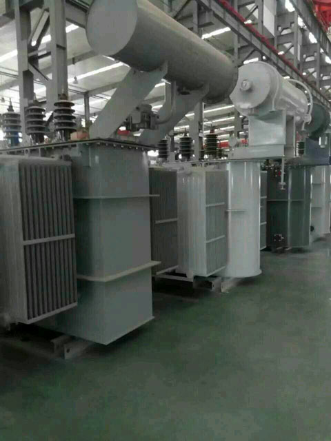 东方S13-2000KVA/35KV/10KV/0.4KV油浸式变压器